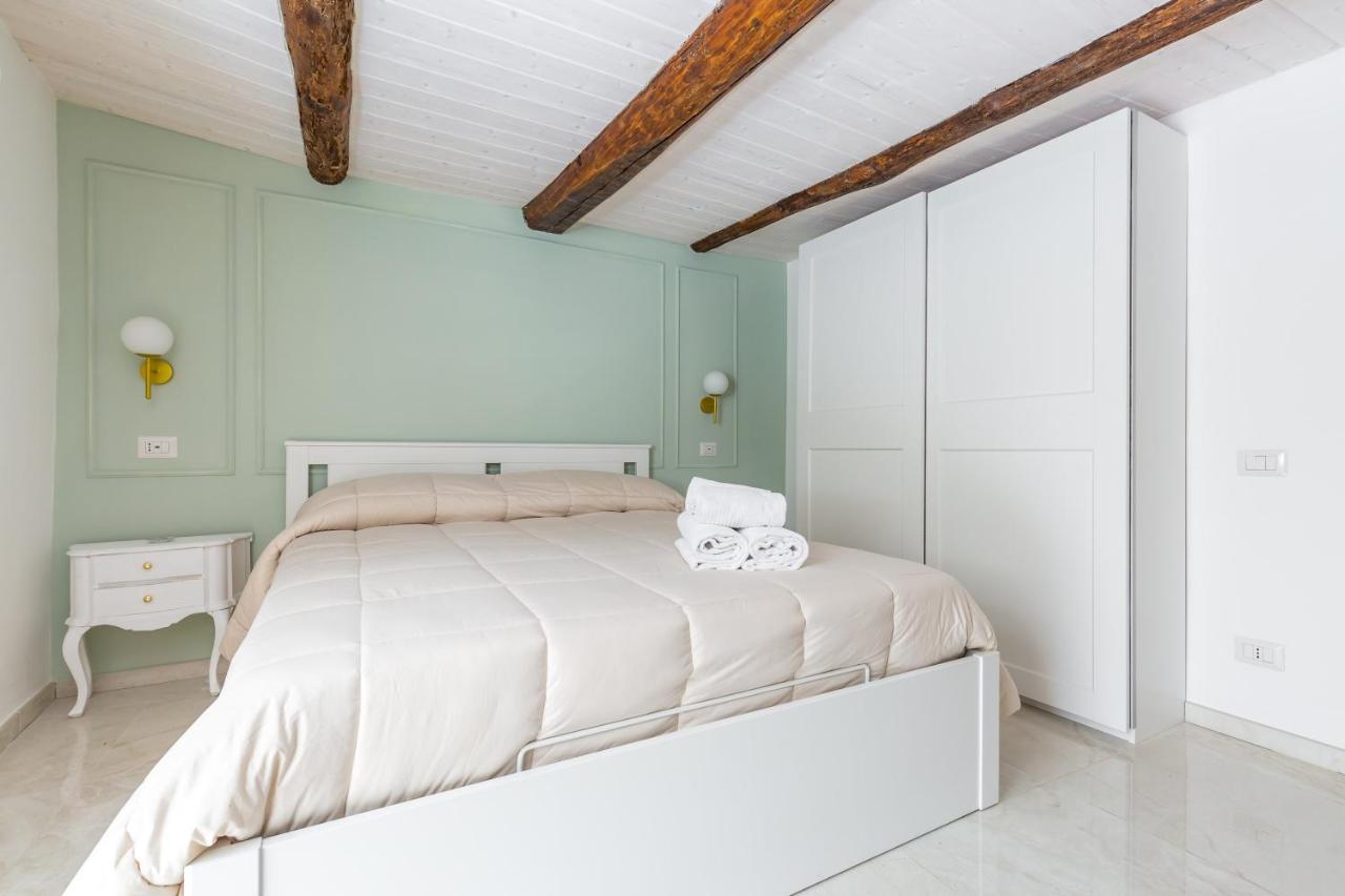 Umberto'S Nest At Toledo Apartment Naples Exterior photo