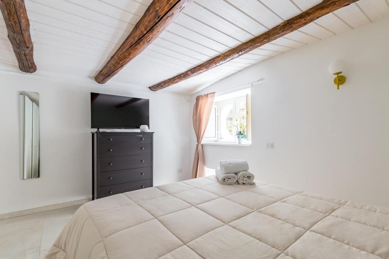 Umberto'S Nest At Toledo Apartment Naples Exterior photo